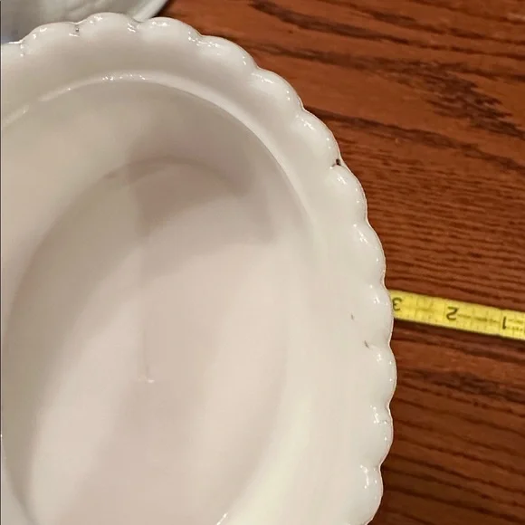 White Hen on Nest Dish - Picture 6 of 9